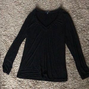 Banana Republic “V” Neck Top Size: XL